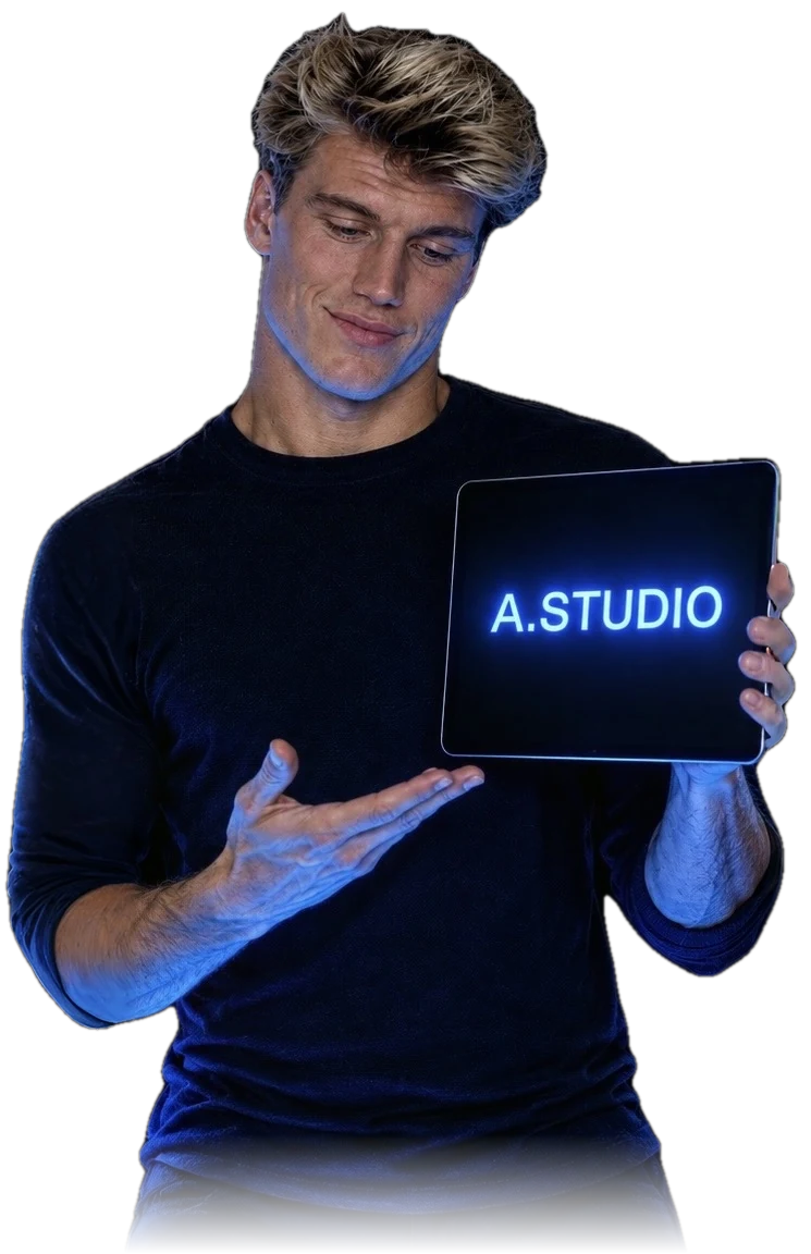Мужчина с табличкой A.STUDIO